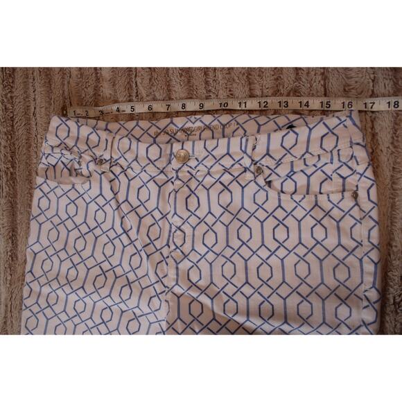 Chico's size 2 Jeans Women 4 Small Denim So Slimming Girlfriend Crop - Picture 6 of 14